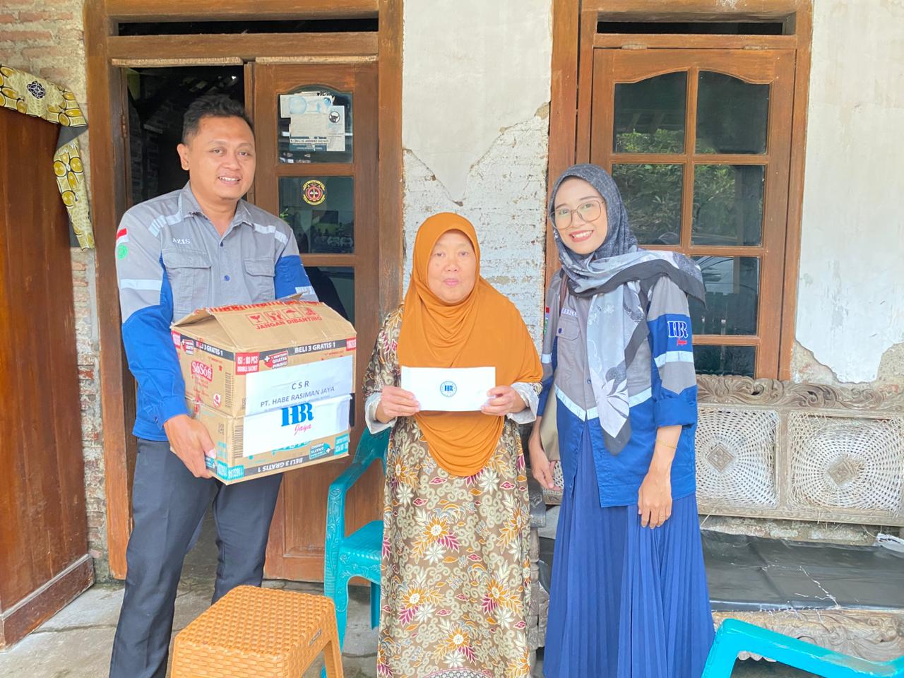 Penyerahan CSR (Corporate Social Responsibility) dari PT. Habe Rasiman Jaya